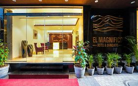 Hotel el Magnifico Surat