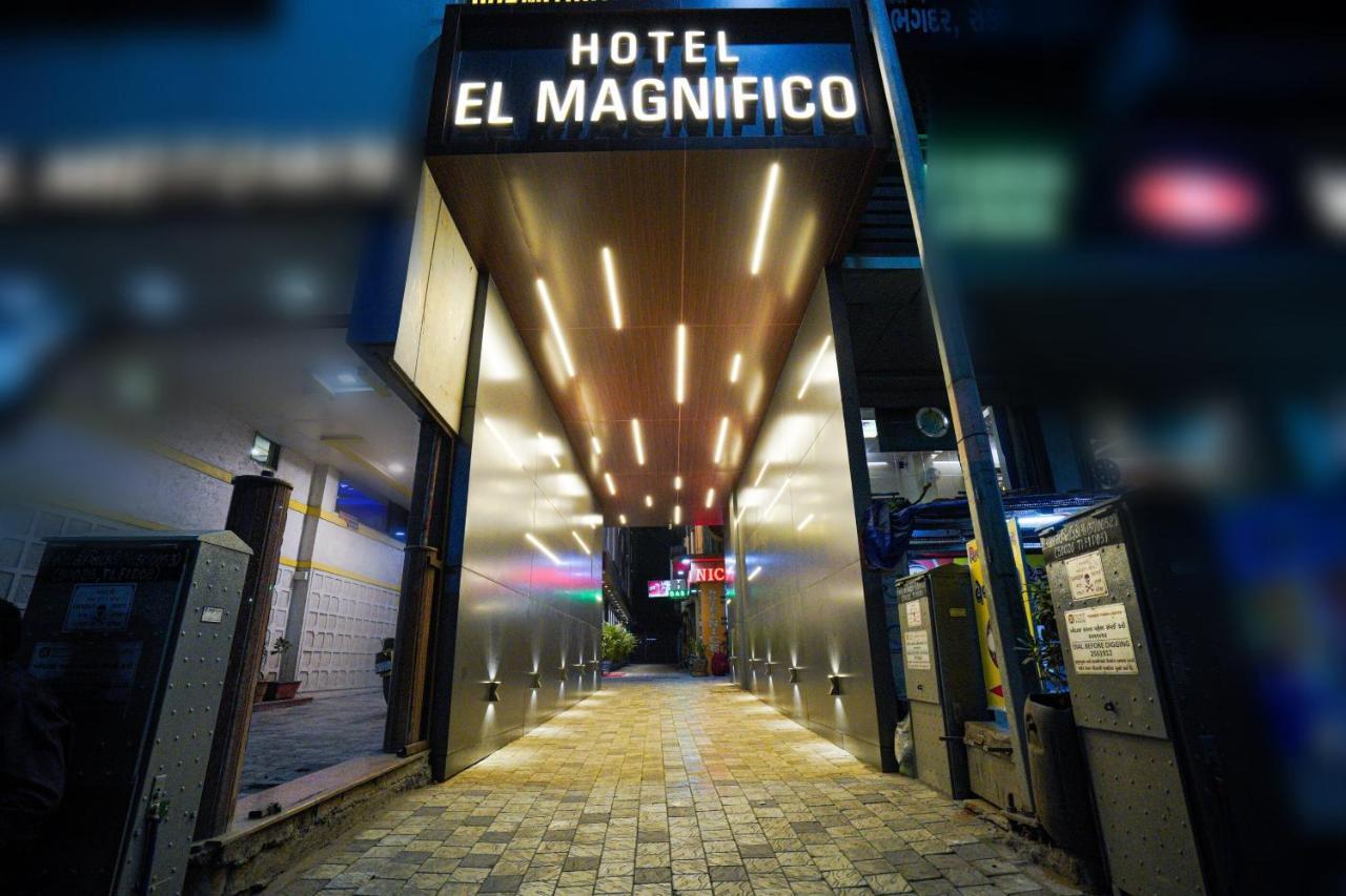 Hotel El Magnifico Surat Exterior photo